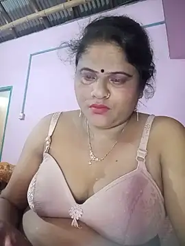 Snapshot of Maya_Vabi chatting on 06.18.26 Maya Vabi online show from 06.18.26
