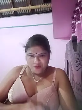 Snapshot of Maya_Vabi chatting on 07.07.26 Maya Vabi online show from 07.07.26