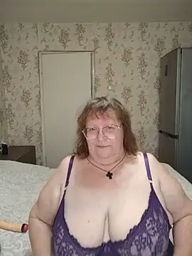 Snapshot of Sweet19-68 chatting on 06.06.26 Sweet19-68 online show from 06.06.26