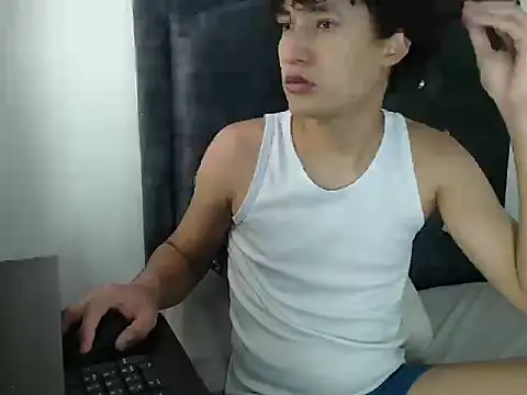 Snapshot of Jerry_skinnyyy chatting on 05.28.26 Jerry skinnyyy online show from 05.28.26