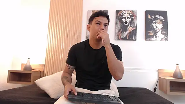 Snapshot of Diego_salvatore chatting on 06.28.26 Diego salvatore online show from 06.28.26