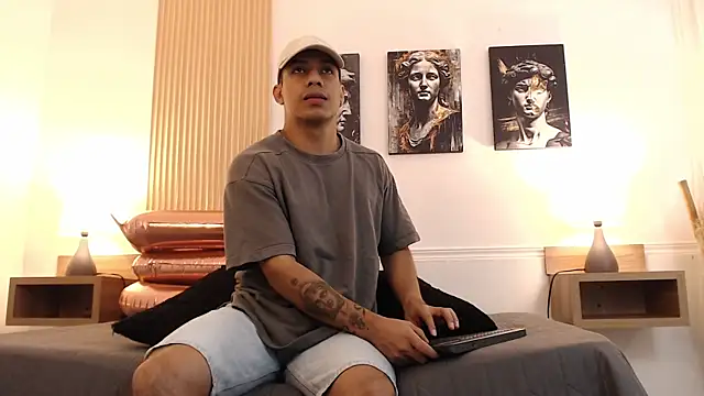 Snapshot of Diego_salvatore chatting on 07.15.26 Diego salvatore online show from 07.15.26
