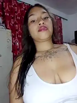 Snapshot of Evangeline_Salas chatting on 06.14.26 Evangeline Salas online show from 06.14.26