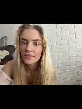 Snapshot of cherrythepie chatting on 05.31.26 cherrythepie online show from 05.31.26