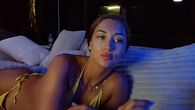 Snapshot of Stripper_SofiaX chatting on 06.18.26 Stripper SofiaX online show from 06.18.26