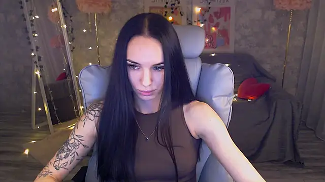 Snapshot of NicoleMerz chatting on 06.27.26 NicoleMerz online show from 06.27.26