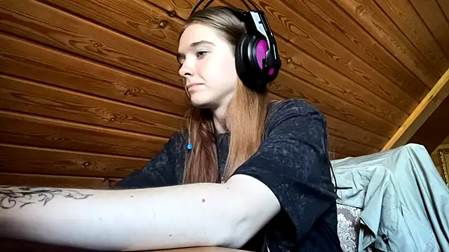Snapshot of MariaLake chatting on 07.12.26 MariaLake online show from 07.12.26