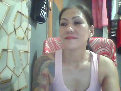 Snapshot of pinayheartaker chatting on 06.13.26 pinayheartaker online show from 06.13.26