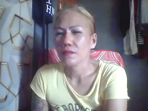 Snapshot of pinayheartaker chatting on 06.22.26 pinayheartaker online show from 06.22.26
