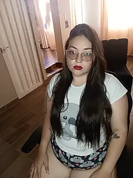 Snapshot of carla_romero chatting on 05.27.26 carla romero online show from 05.27.26