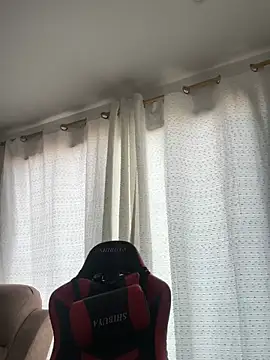 Snapshot of ElectraScott chatting on 06.19.26 ElectraScott online show from 06.19.26