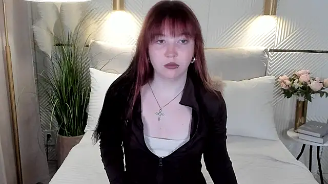 Hyuna Flowers online show from 07.10.26