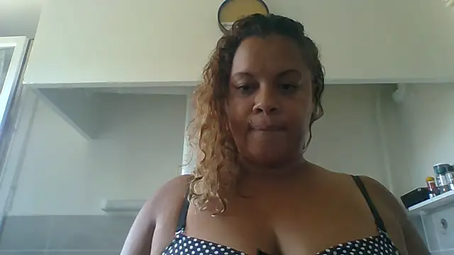 Snapshot of DOMINATRICESANDRA chatting on 06.27.26 DOMINATRICESANDRA online show from 06.27.26