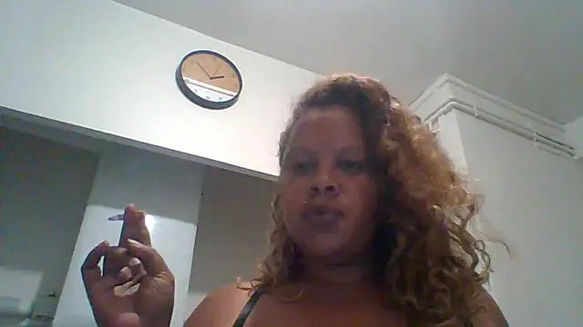 Snapshot of DOMINATRICESANDRA chatting on 06.30.26 DOMINATRICESANDRA online show from 06.30.26