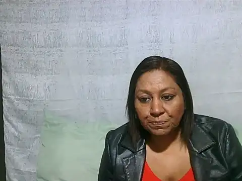 Snapshot of IndianSexyMilf69 chatting on 06.11.26 IndianSexyMilf69 online show from 06.11.26