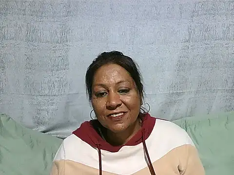 Snapshot of IndianSexyMilf69 chatting on 06.16.26 IndianSexyMilf69 online show from 06.16.26