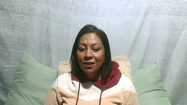 Snapshot of IndianSexyMilf69 chatting on 07.07.26 IndianSexyMilf69 online show from 07.07.26