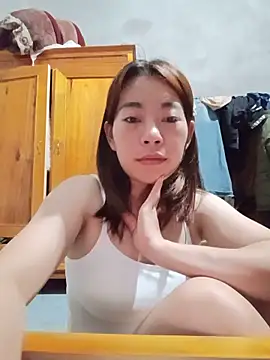 Snapshot of -Trinina- chatting on 06.04.26 -Trinina- online show from 06.04.26