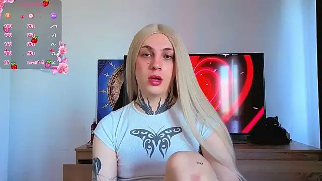 Snapshot of Chloecherry chatting on 07.14.26 Chloecherry online show from 07.14.26
