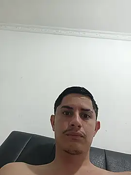 Snapshot of wickedboy_twin1 chatting on 06.24.26 wickedboy twin1 online show from 06.24.26
