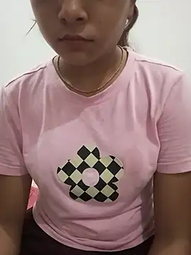 Snapshot of sexy_Diya0 chatting on 06.28.26 sexy Diya0 online show from 06.28.26