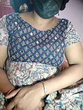 Snapshot of mallu_bindhu chatting on 07.21.26 mallu bindhu online show from 07.21.26