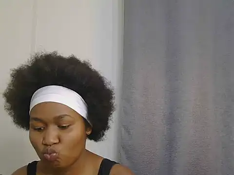 Snapshot of brownsugar_booty chatting on 06.22.26 brownsugar booty online show from 06.22.26