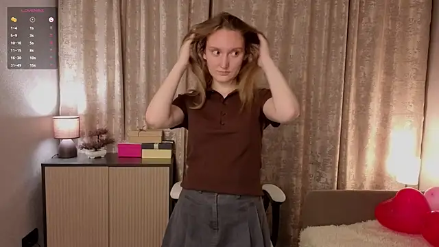 JenevaLitalien online show from 06.14.26