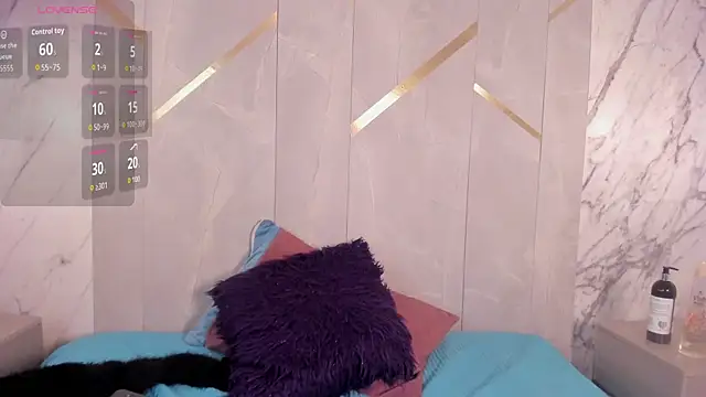 ChloeBelle  online show from 06.22.26