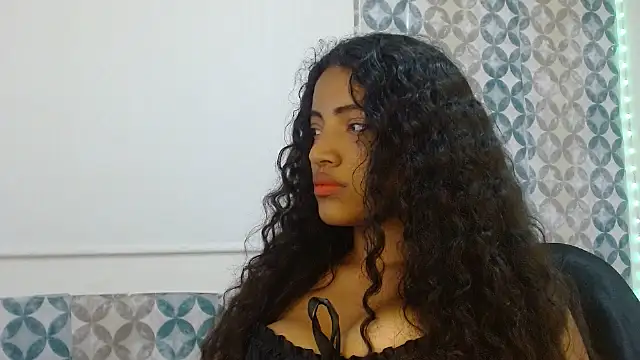 Snapshot of Isabellacarson chatting on 06.27.26 Isabellacarson online show from 06.27.26