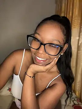 Snapshot of chell_iivy chatting on 07.16.26 chell iivy online show from 07.16.26