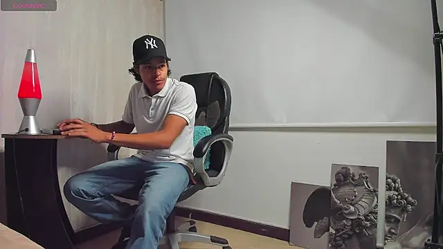 tommyhot7 online show from 06.30.26