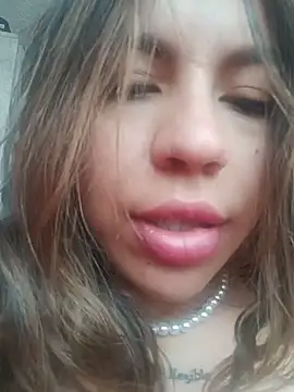 Snapshot of CleoDely chatting on 06.18.26 CleoDely online show from 06.18.26