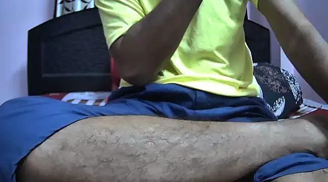 Snapshot of indiboy009 chatting on 01.14.25 indiboy009 online show from 01.14.25