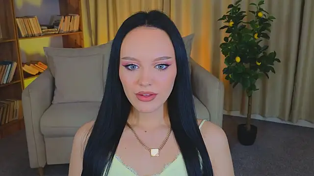 Snapshot of Cassadyy chatting on 06.28.26 Cassadyy online show from 06.28.26