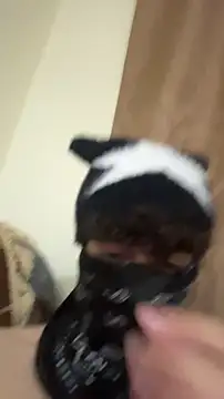 Snapshot of Hz1Tr chatting on 06.13.26 Hz1Tr online show from 06.13.26