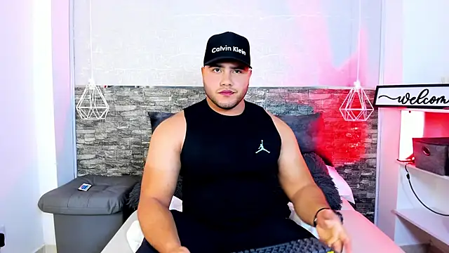apolorusso online show from 07.11.26