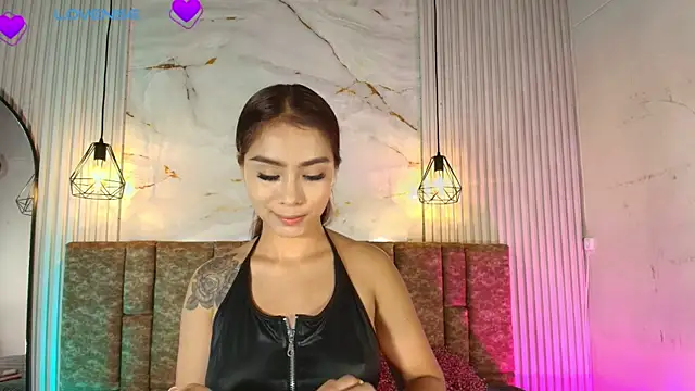 Snapshot of KENNIA_SWEETIEE chatting on 07.13.26 KENNIA SWEETIEE online show from 07.13.26