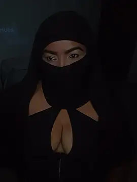 Snapshot of nayla_mohammed_ chatting on 06.02.26 nayla mohammed online show from 06.02.26