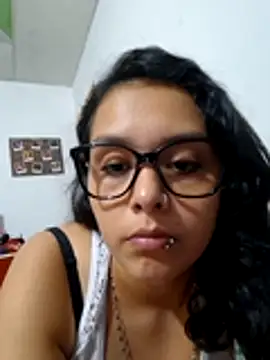 Snapshot of Miss_kittyX chatting on 06.10.26 Miss kittyX online show from 06.10.26