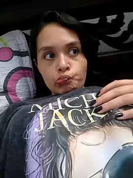 Snapshot of Miss_kittyX chatting on 06.19.26 Miss kittyX online show from 06.19.26