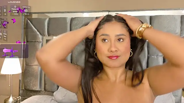 Snapshot of ramonahills chatting on 07.27.26 ramonahills online show from 07.27.26