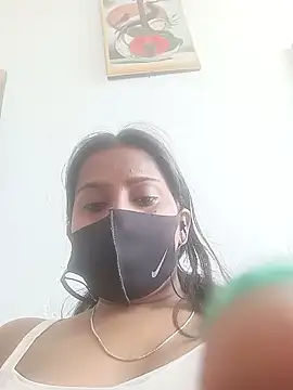 Snapshot of jaanvisharmaaa chatting on 06.06.26 jaanvisharmaaa online show from 06.06.26