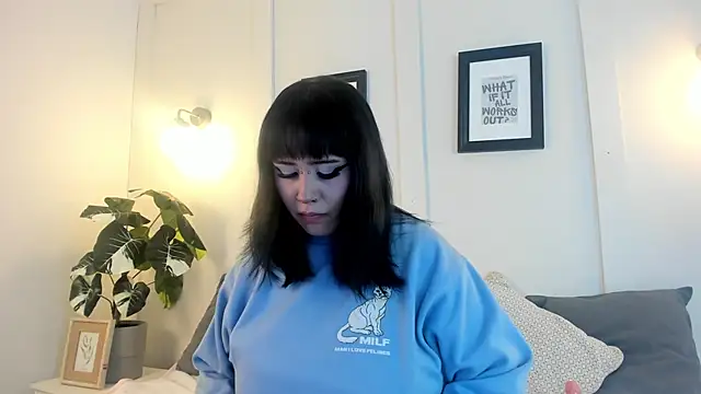 Snapshot of annyy_catt chatting on 06.12.26 annyy catt online show from 06.12.26