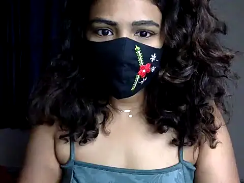 Snapshot of Nisha-moon chatting on 06.29.26 Nisha-moon online show from 06.29.26