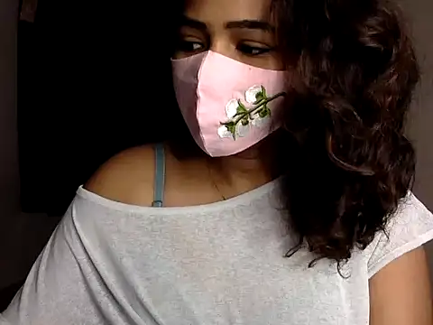Snapshot of Nisha-moon chatting on 07.03.26 Nisha-moon online show from 07.03.26