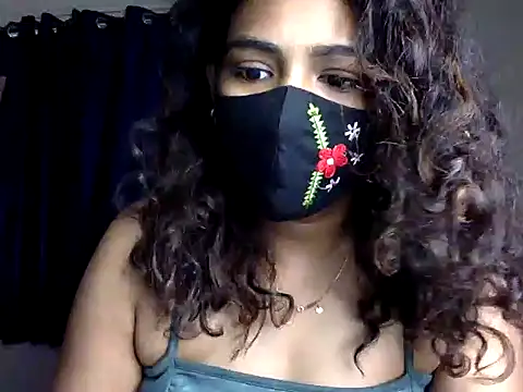 Snapshot of Nisha-moon chatting on 07.06.26 Nisha-moon online show from 07.06.26