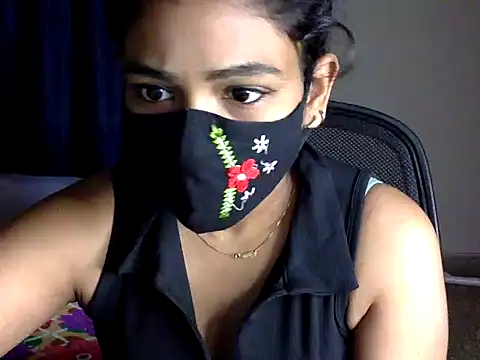 Snapshot of Nisha-moon chatting on 07.07.26 Nisha-moon online show from 07.07.26