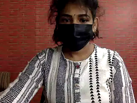 Snapshot of Nisha-moon chatting on 08.04.26 Nisha-moon online show from 08.04.26