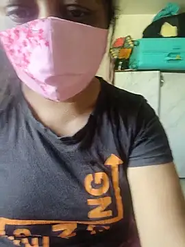 Snapshot of Baby_g77 chatting on 06.19.26 Baby g77 online show from 06.19.26